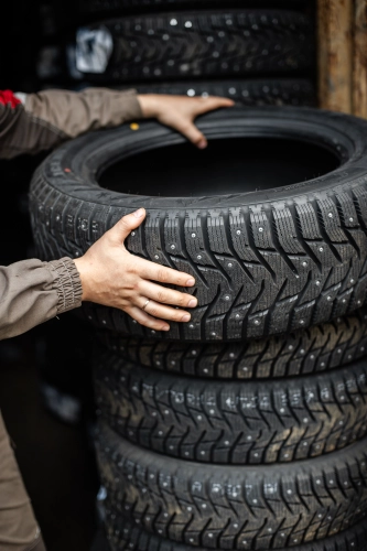 фото протектора и шины Ice Blazer WST3 Шина Sailun Ice Blazer WST3 185/55 R15 86T